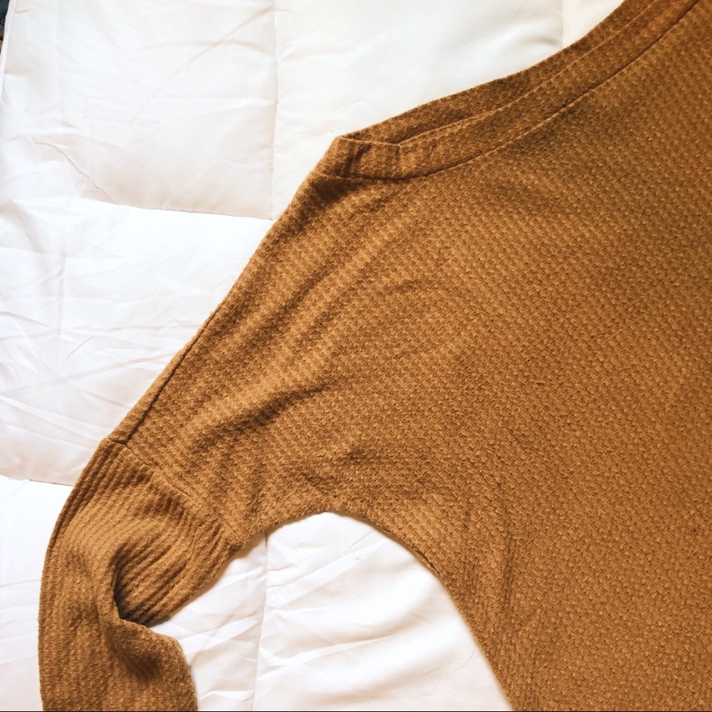 Lightweight Tawny Aeropostle  Sweater